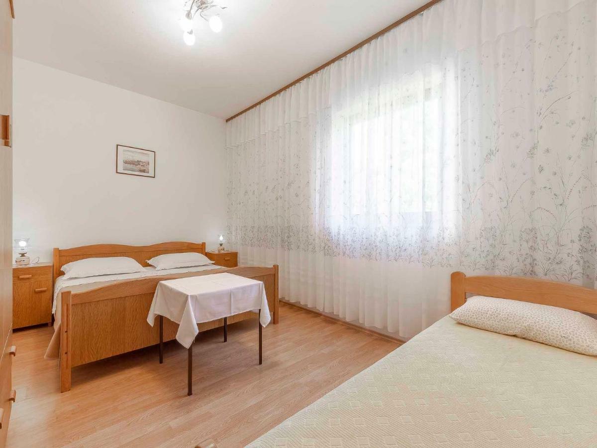 Mira Apartment Porec Exterior photo